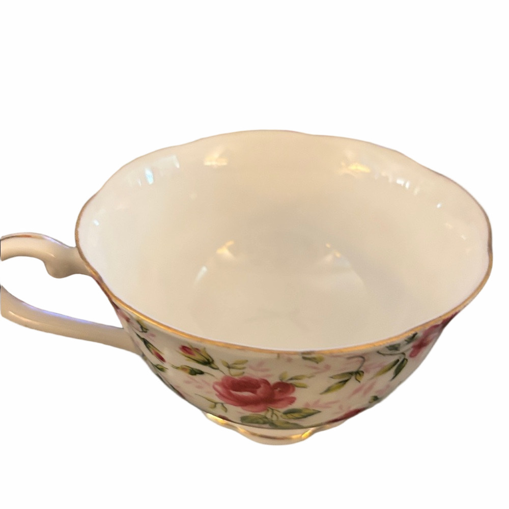 Lefton China hand painted Rose chintz luncheon/ tea. Set of two. Pattern # 637 - Picture 3 of 3
